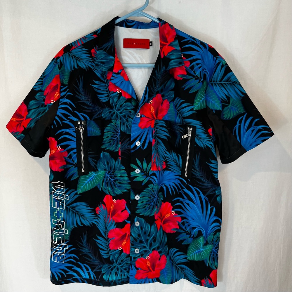 VIE+RICHE PARIS. Men’s Shirt. Sz M. Hawaiian Print.  Buttons & Sippers